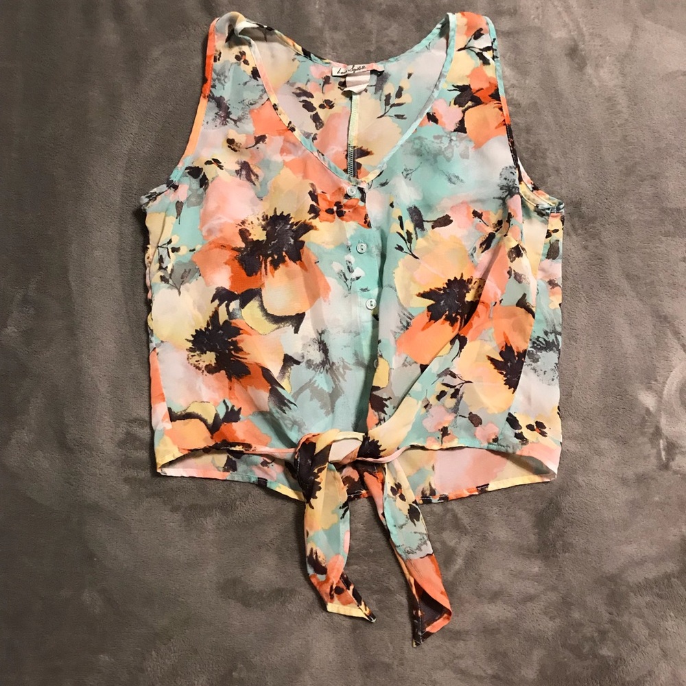 Floral Button Down Tank ($5 when bundled!)